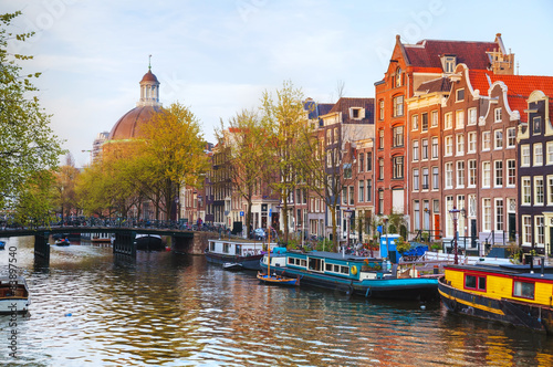 Obraz na płótnie City view of Amsterdam, the Netherlands w salonie