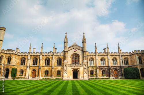 Εκτύπωση καμβά Courtyard of the Corpus Christi College in Cambridge, UK
