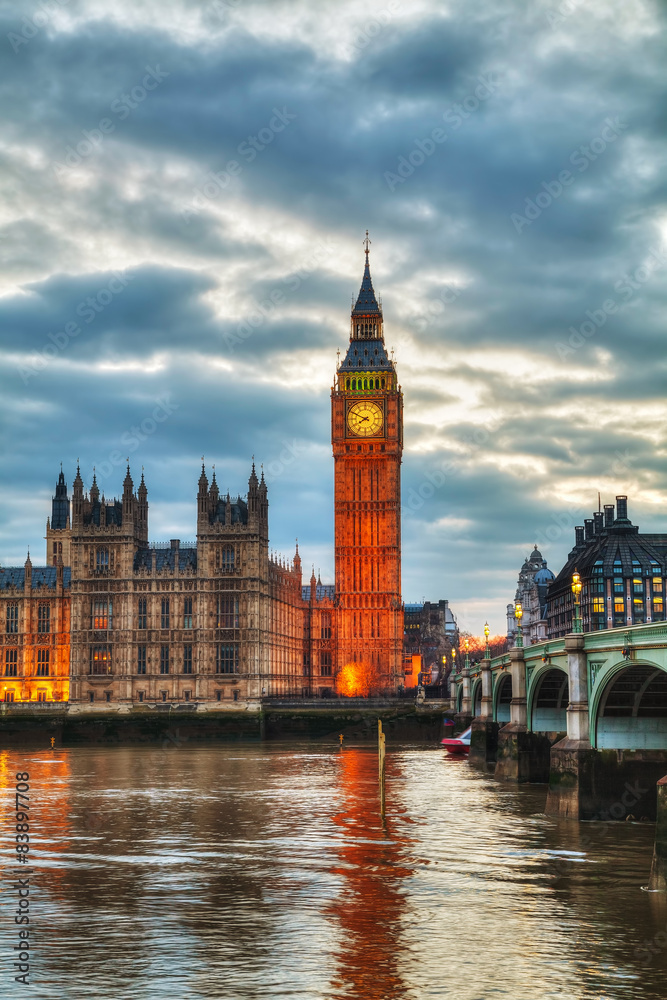 London with the Elizabeth Tower and Houses of Parliament