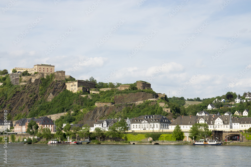 Fototapeta premium Festung Ehrenbreitstein in Koblenz, Deutschland