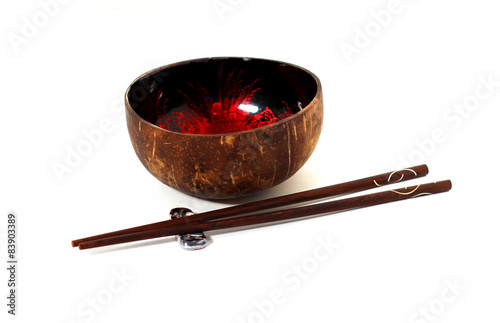 Миска и палочки