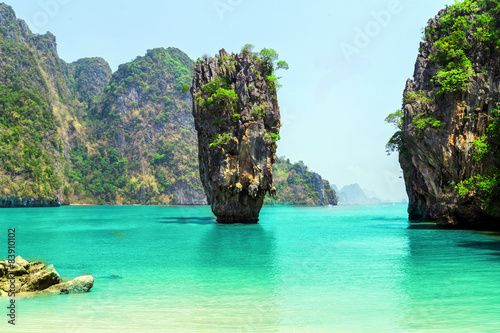 James Bond Island, Phang Nga, Thailand © Emoji Smileys People
