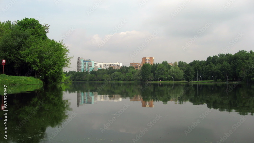 Lake in the summer with the dynamics of intra- Lake in the summer with the dynamics of intra-