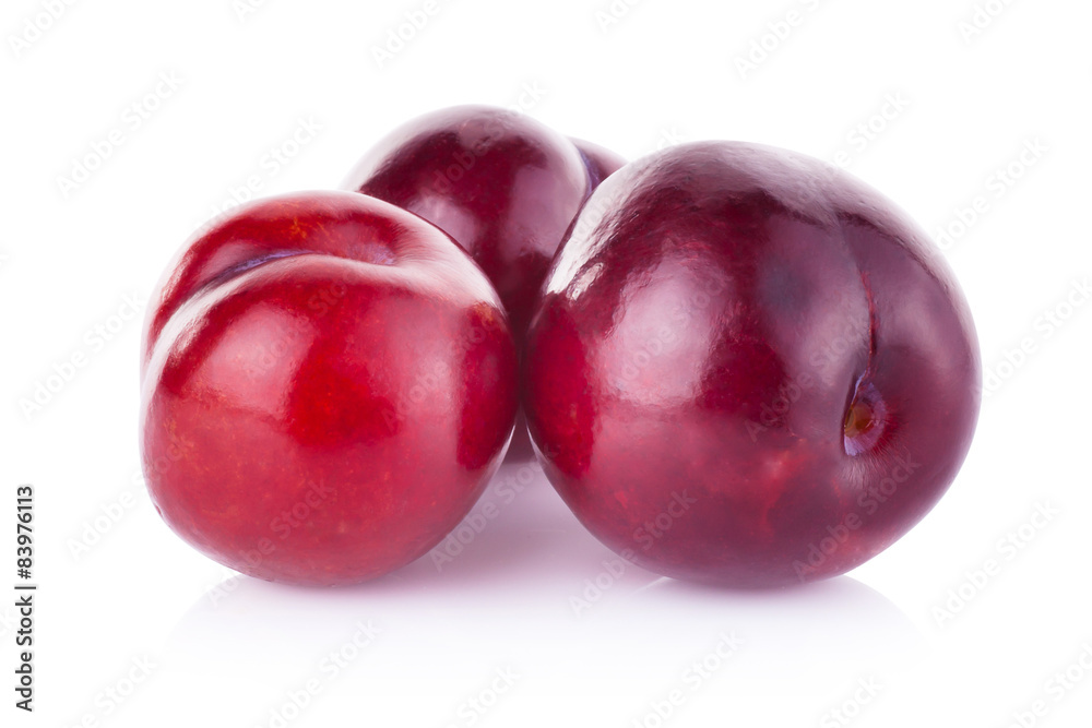 Obraz premium plums isolated on white