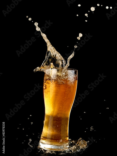 Photos Glass of beer up