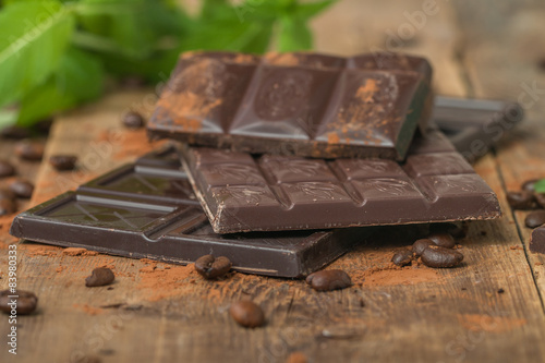 chocolate with mint leaf