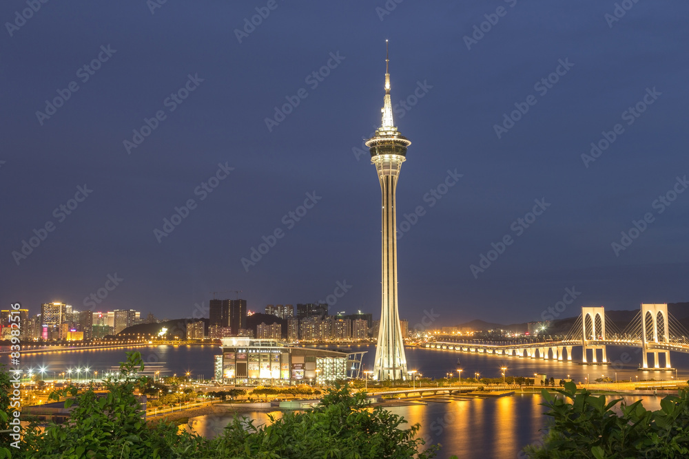 Obraz premium Macau Tower and Ponte de Sai Van bridge
