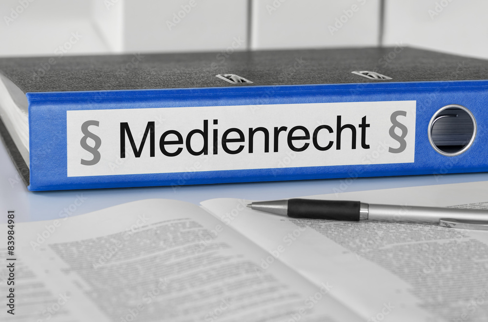 Aktenordner mit der Beschriftung Medienrecht Aktenordner mit der Beschriftung Medienrecht