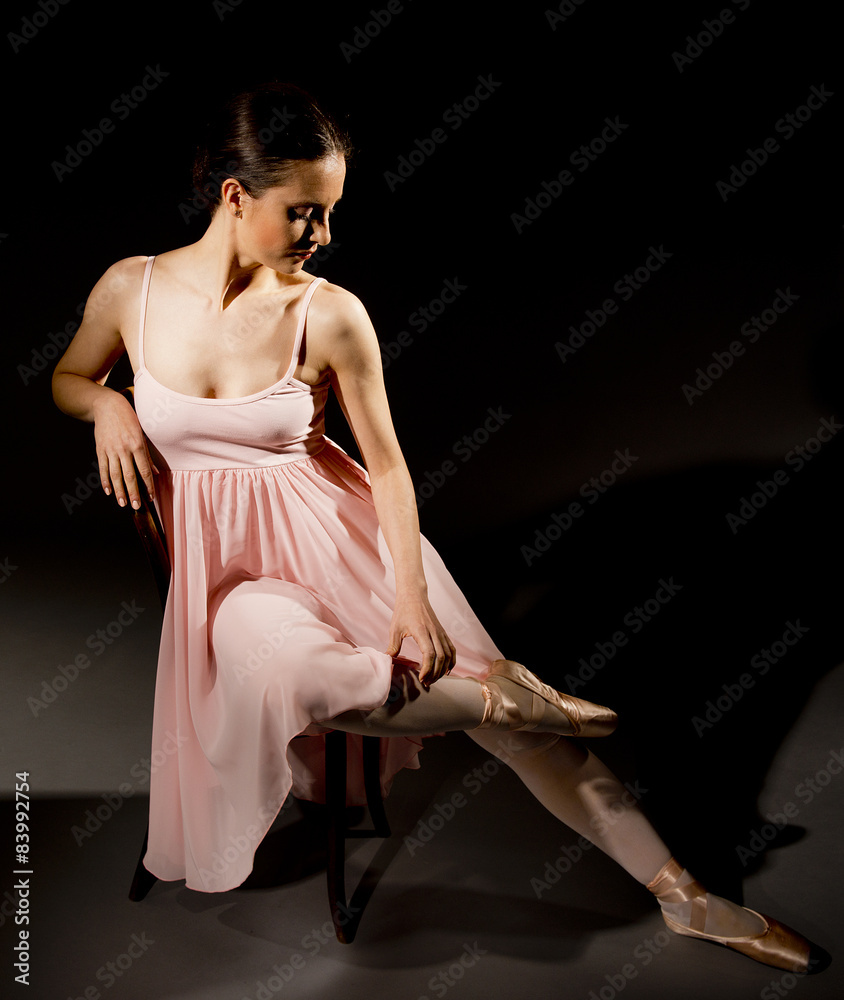 Fototapeta premium Resting Ballerina