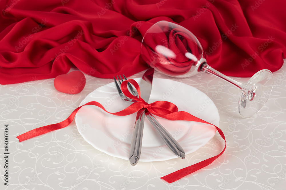 The red heart on plate The red heart on plate