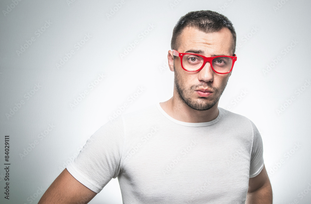 Obraz premium Misunderstanding young man. Guy have a problem