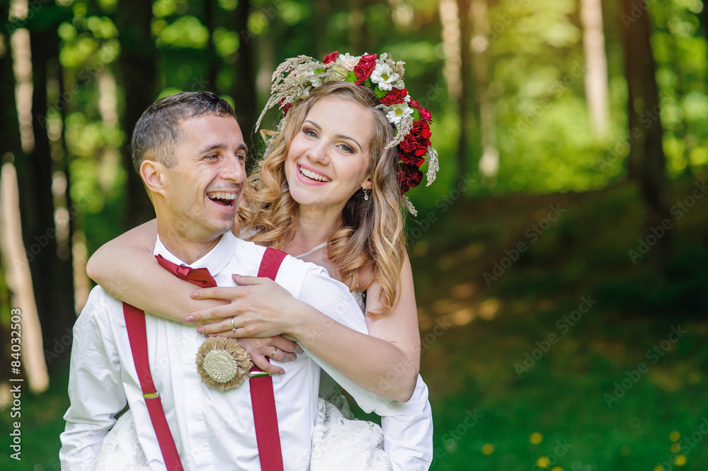 Fototapeta premium bride and groom in wedding day walk