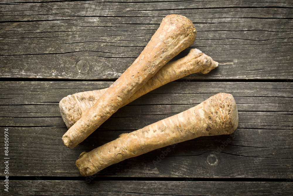 fresh horseradish root fresh horseradish root