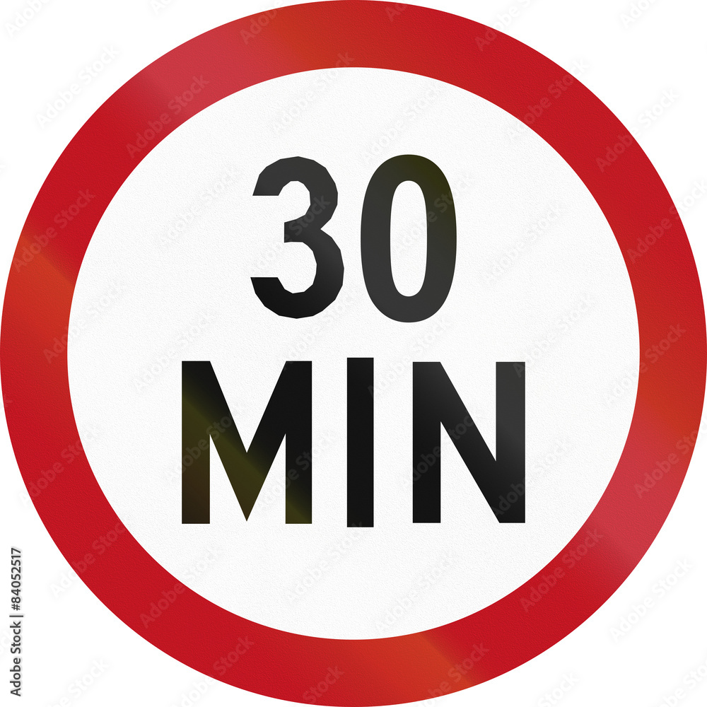 Colombian traffic sign: Minimum speed of 30 kilometers per hour Colombian traffic sign: Minimum speed of 30 kilometers per hour