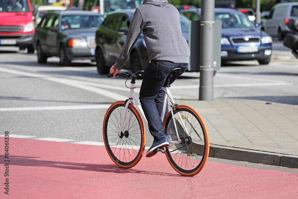 Fototapeta premium Kapuzenpulli auf Fixie