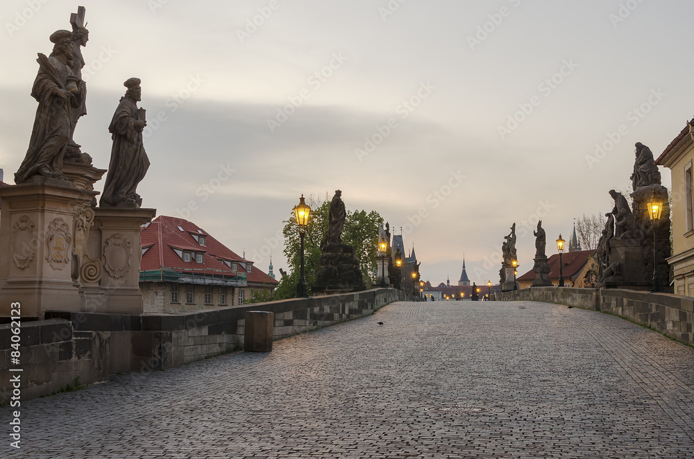 Obraz premium Prague (Czech Republic). Charles (Karluv) Bridge in the sunrise