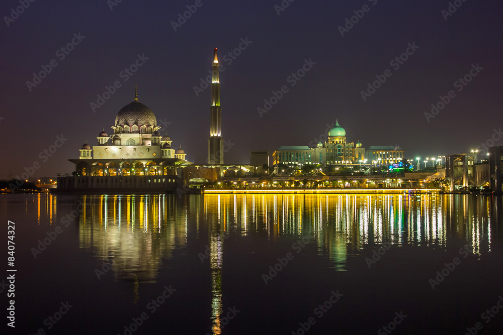 Obraz premium Putrajaya Mosque Malaysia