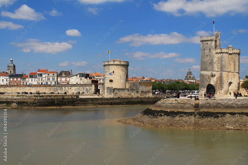 Tours médiévales de La Rochelle, France