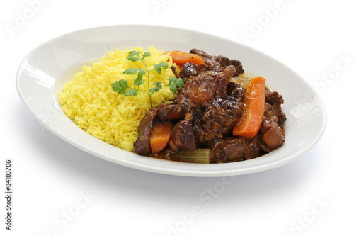 cuban oxtail stew with yellow rice, rabo encendido 