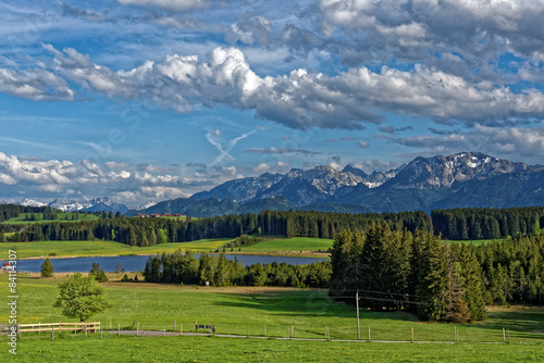 Landschaft am Attlesee im Ostallgäu
