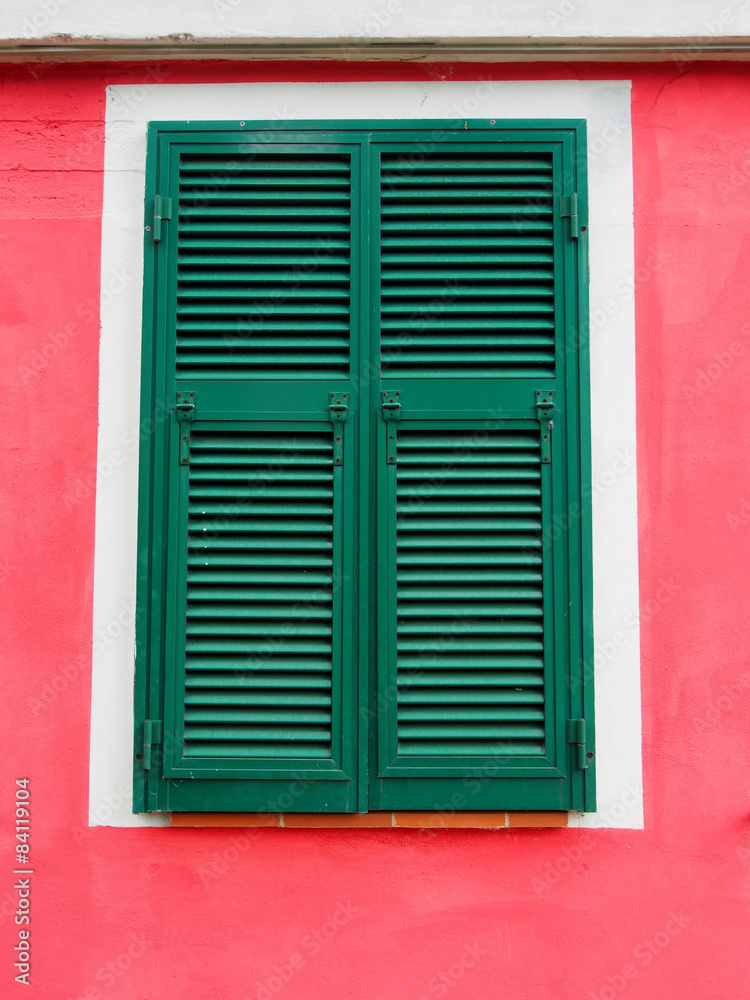 Grüne Fensterläden, Italien Grüne Fensterläden, Italien