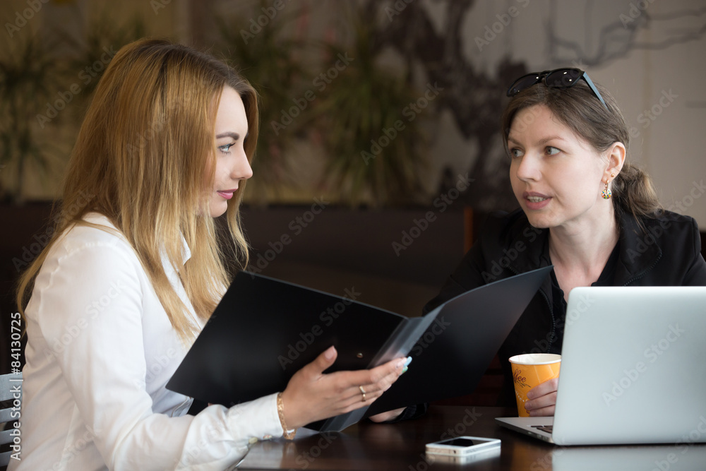 Discussing document Discussing document