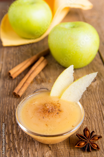 Wallpaper Mural applesauce with cinnamon Torontodigital.ca