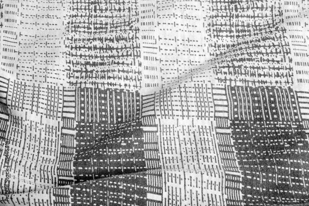 Black and white plaid pattern
Black and white plaid pattern