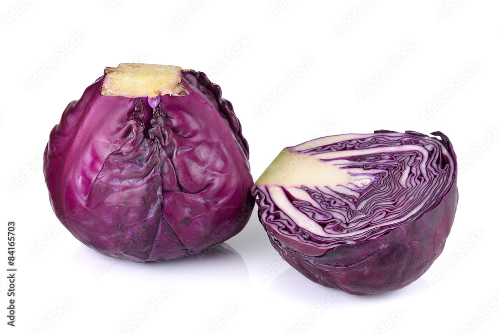 Fototapeta premium red cabbage isolated on white background