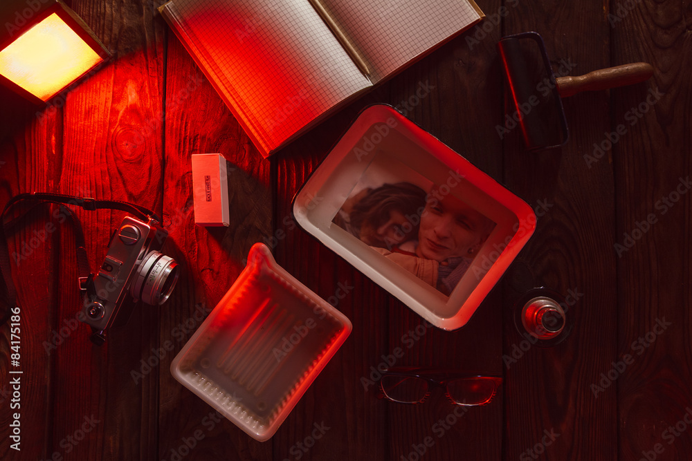 Fototapeta premium process of developing film photography