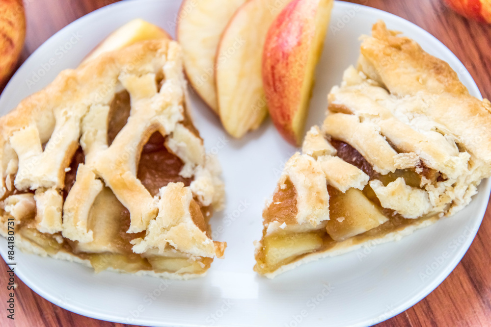 fresh baked sliced apple pie