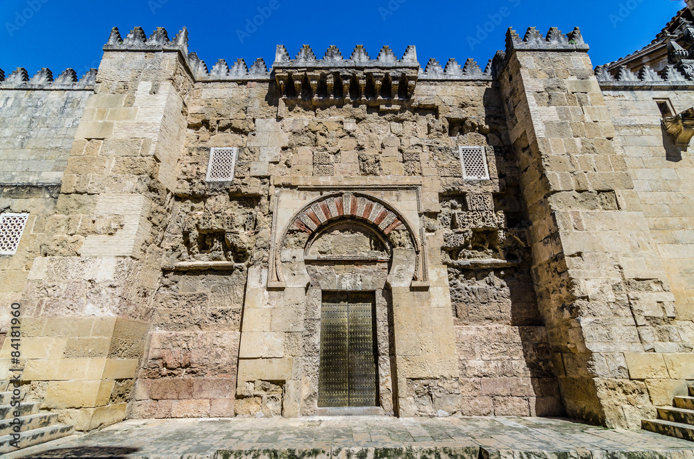Puerta exterior de la mezquita de Córdoba