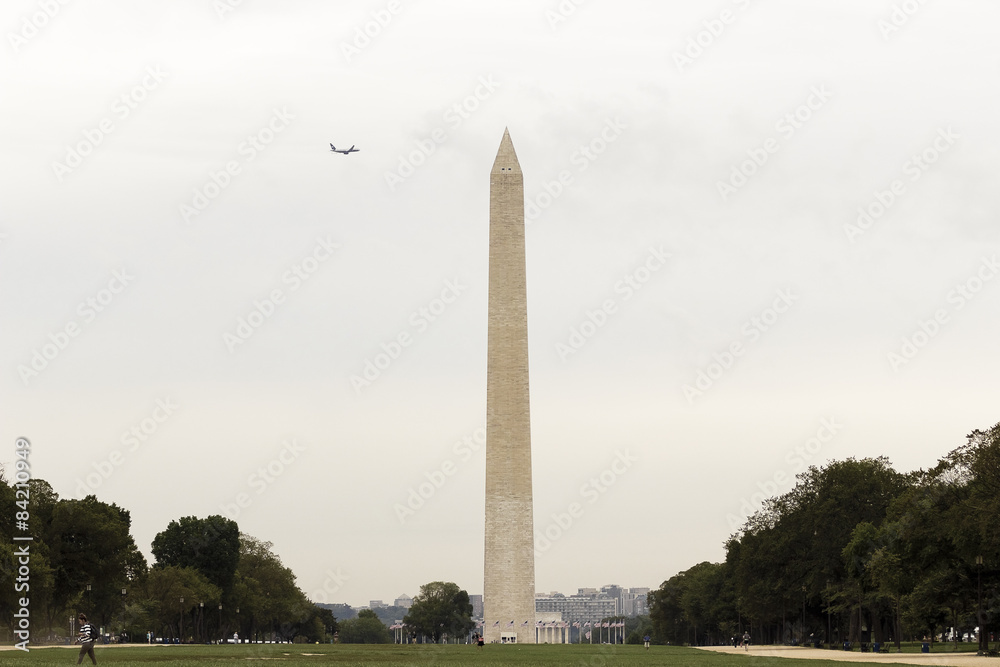View of the Washington Monument from the National Mall 