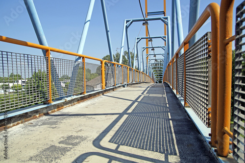 Tela footbridge