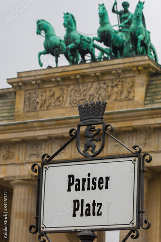 Am Brandenburger Tor in Berlin