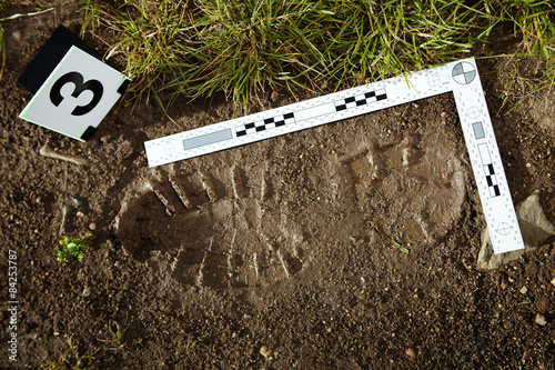 Taking evidence of footprint