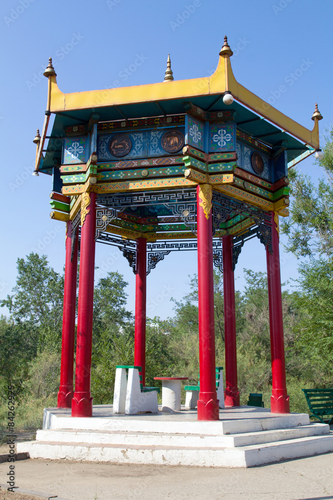 Obraz premium Arbour-rotunda with elements of Buddhist architecture