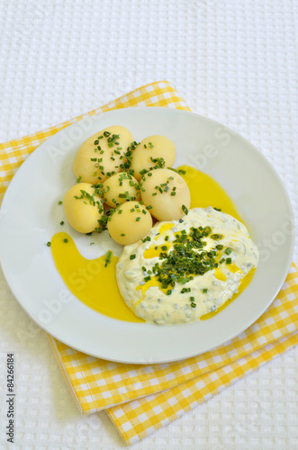 Pellkartoffeln mit Quark und Leinöl