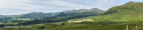 les monts d' Auvergne © PL.TH