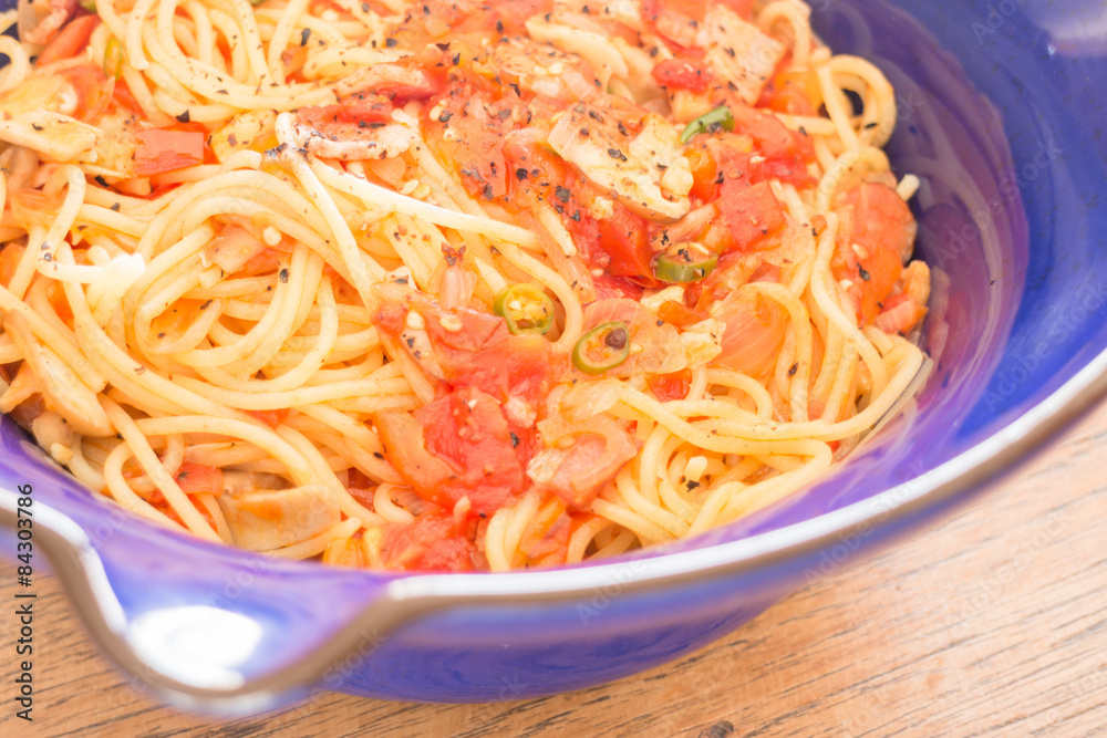 Italian pasta with ham, tomato and champignon mushrooms Italian pasta with ham, tomato and champignon mushrooms