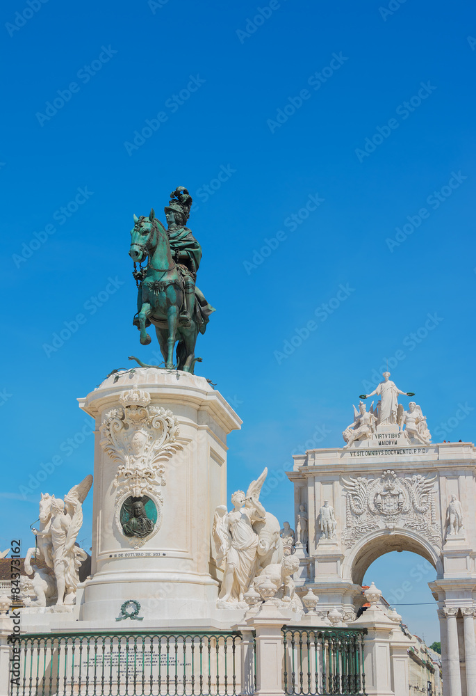 Obraz premium Commerce Square and statue of King Jose Lisbon Portugal