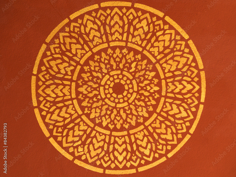 Naklejka premium Ancient Thai pattern on ceiling temple, Thailand