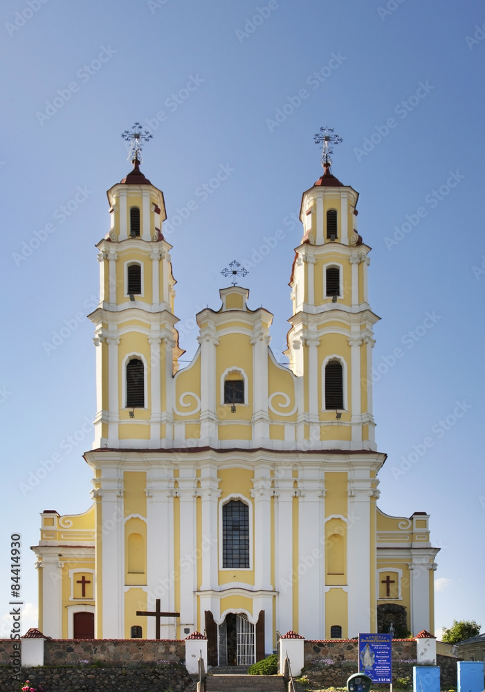 Fototapeta premium Church of the Holy Trinity in Hlybokaye. Belarus
