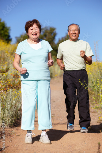 Senior couple jogging © Monkey Business