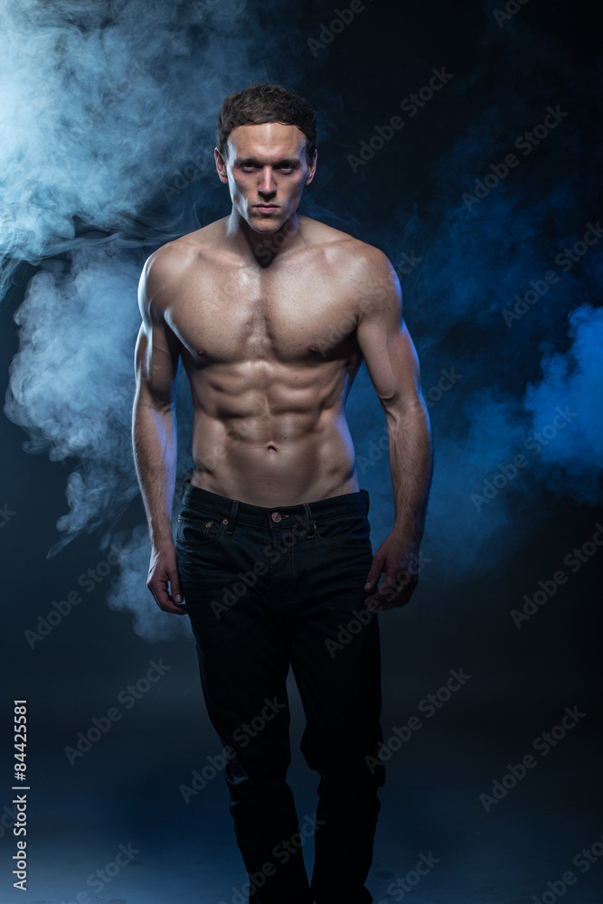 Fototapeta premium fitness male model
