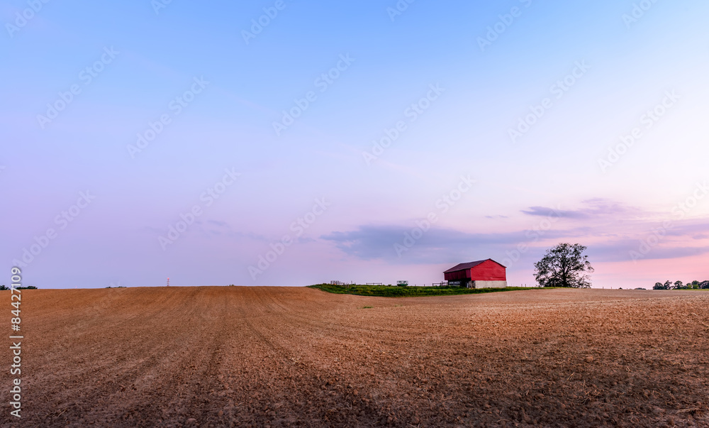 Fototapeta premium Maryland Farm with red Barn