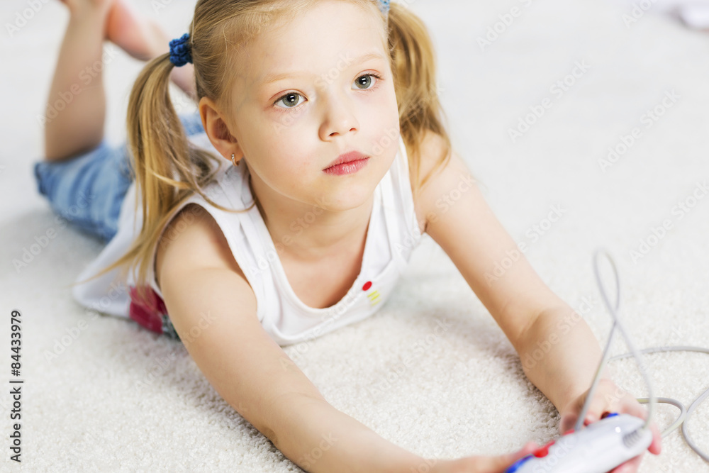 I like playing games