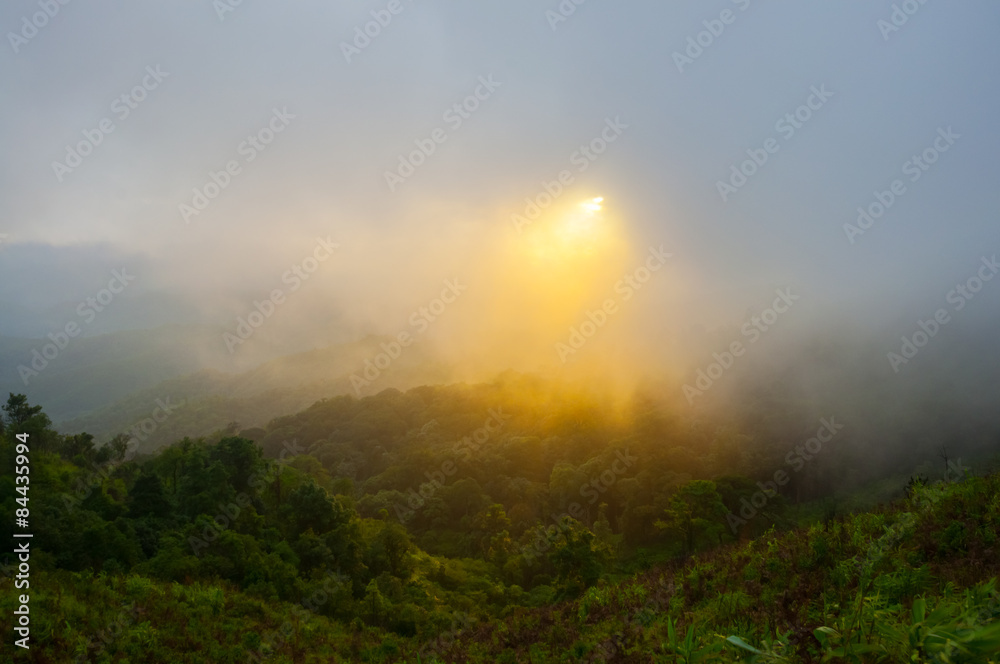 Obraz premium sunrise in the mountains landscape