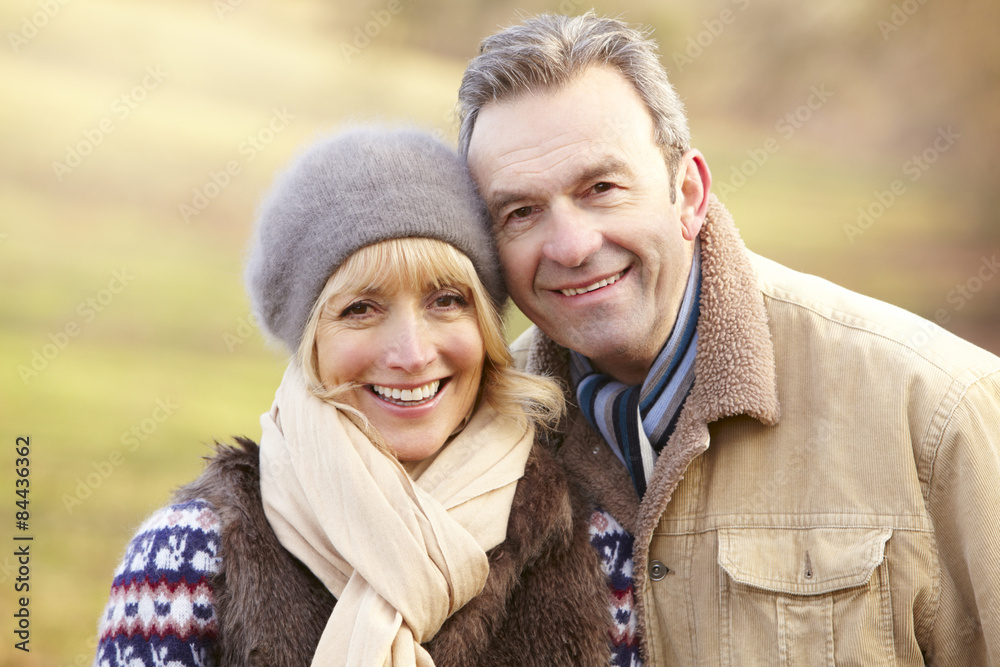 Fototapeta premium Portrait senior couple outdoors in winter