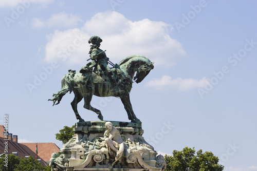 Statue of Budapest